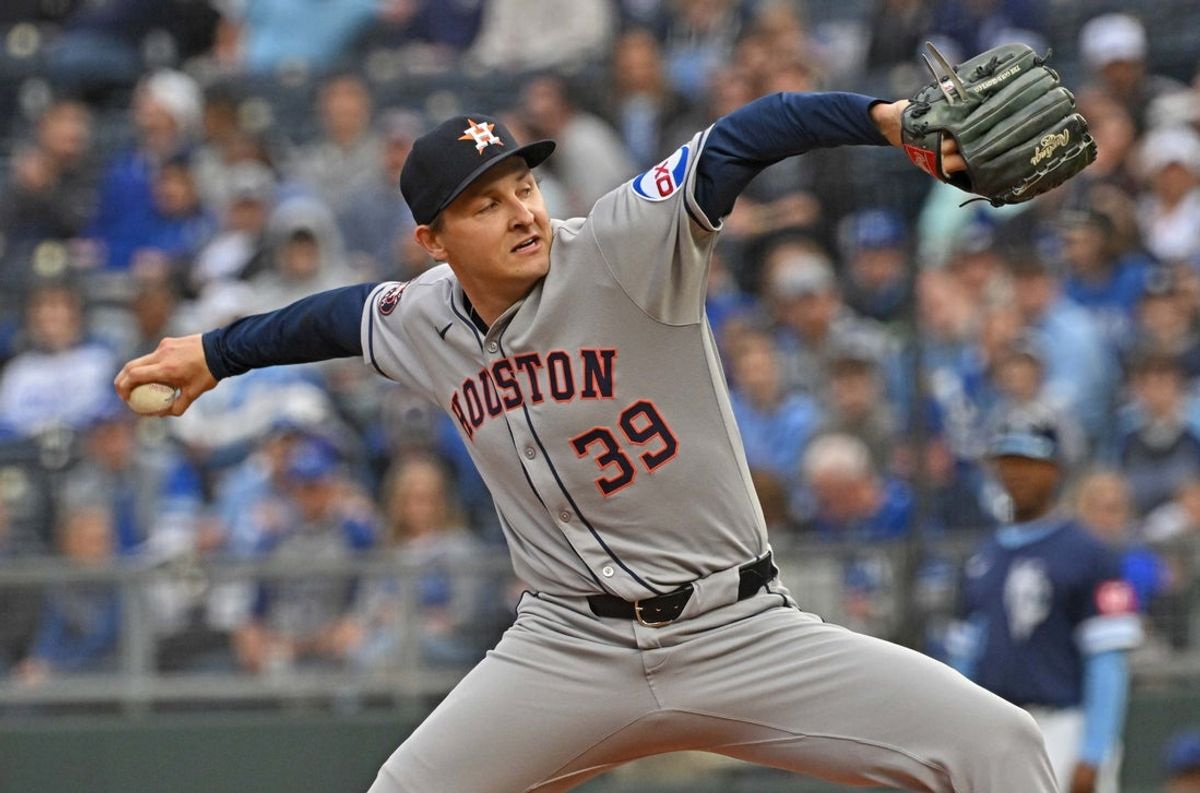 Apr 25, 2025; Kansas City, Missouri, USA;  Houston Astros starting pitcher Hayden Wesneski (39) throws a pitch in the first inning against the Kansas City Royals at Kauffman Stadium. Mandatory Credit: Peter Aiken-Imagn Images