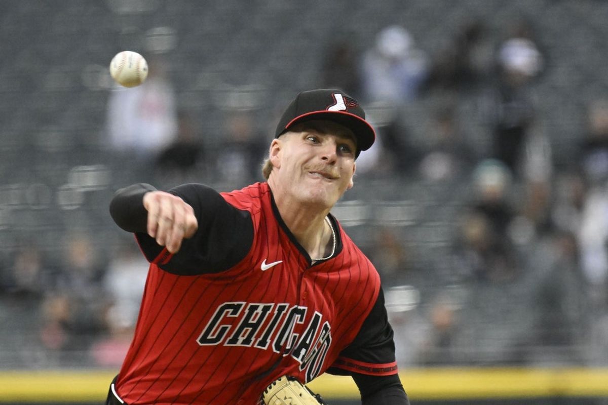 May 2, 2025; Chicago, Illinois, USA;  Chicago White Sox pitcher Jonathan Cannon (48) delivers during the first inning against the Houston Astros at Rate Field. Mandatory Credit: Matt Marton-Imagn Images