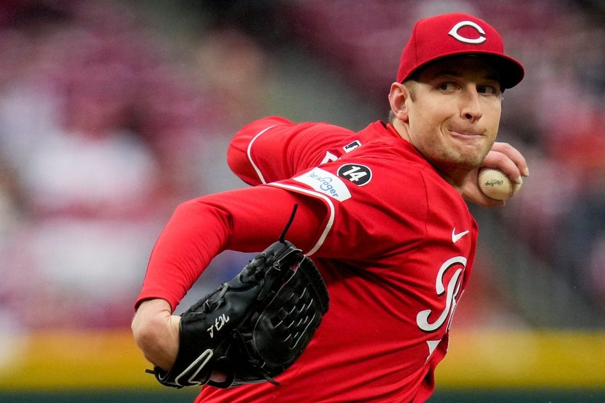 Cincinnati Reds pitcher Nick Lodolo (40) throws a pitch in the first inning of the MLB National League game between the Cincinnati Reds and the Washington Nationals at Great American Ball Park in downtown Cincinnati on Saturday, May 3, 2025. The Reds led 3-2 in the fourth inning.