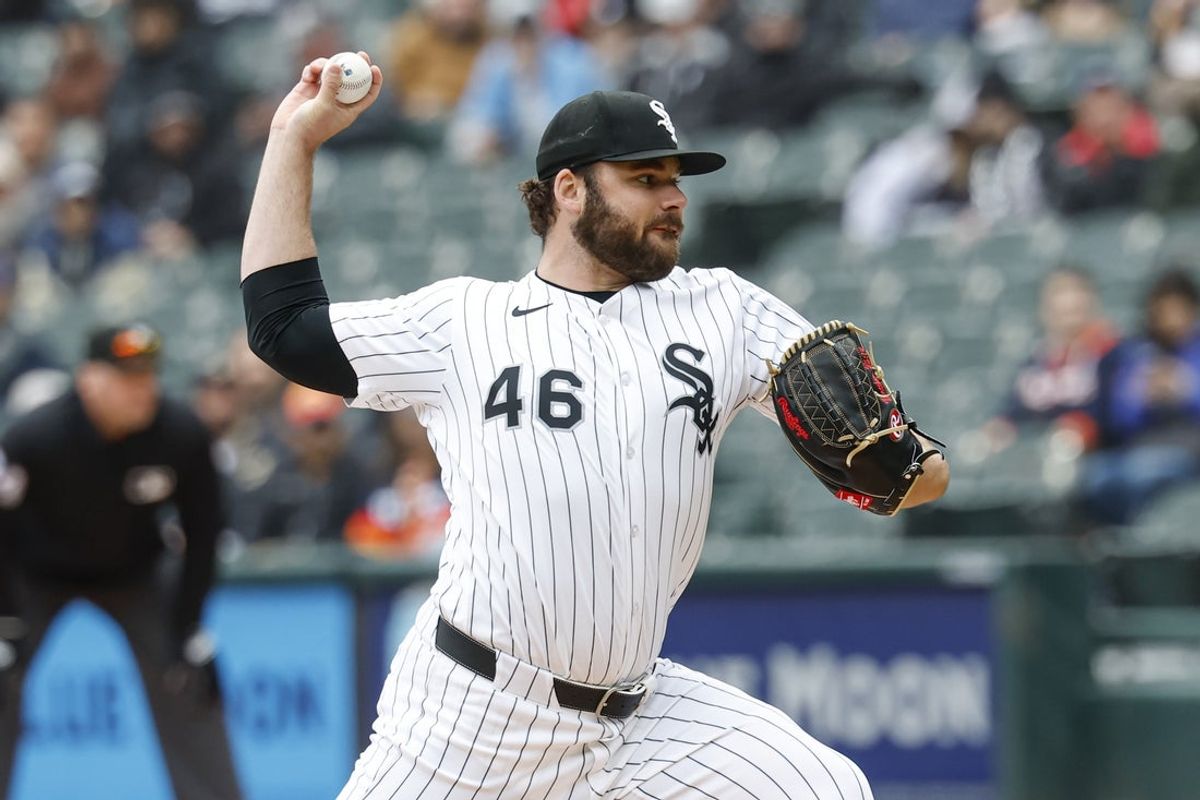 May 4, 2025; Chicago, Illinois, USA; Chicago White Sox starting pitcher Bryse Wilson (46) delivers a pitch against the Houston Astros during the first inning at Rate Field. Mandatory Credit: Kamil Krzaczynski-Imagn Images