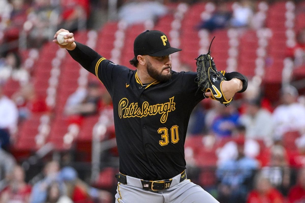 May 6, 2025; St. Louis, Missouri, USA;  Pittsburgh Pirates starting pitcher Paul Skenes (30) pitches against the St. Louis Cardinals during the second inning at Busch Stadium. Mandatory Credit: Jeff Curry-Imagn Images