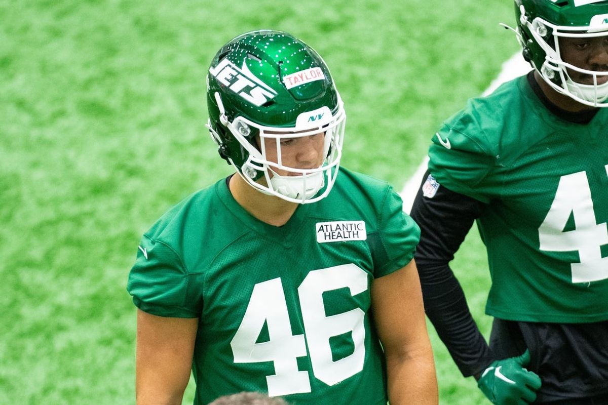 May 9, 2025; Florham Park, NJ, USA; New York Jets rookie tight end Mason Taylor (46) participates in a drill during the minicamp at Atlantic Health Jets Training Center. Mandatory Credit: Thomas Salus-Imagn Images