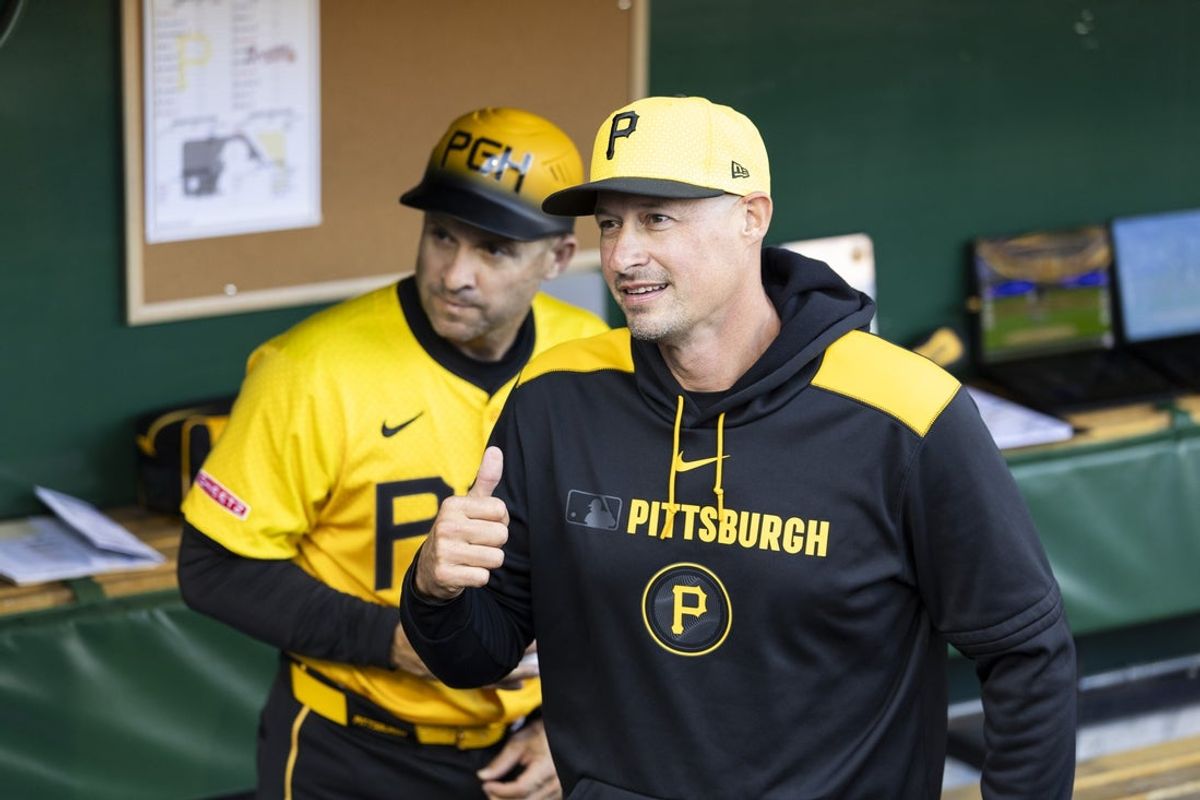 May 9, 2025; Pittsburgh, Pennsylvania, USA; Pittsburgh Pirates manager Don Kelly (12) gives a thumbs up before the game against the Atlanta Braves at PNC Park. This was Kelly’s first game as manager for the Pirates. Mandatory Credit: Scott Galvin-Imagn Images