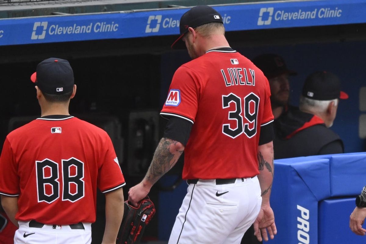 May 12, 2025; Cleveland, Ohio, USA; Cleveland Guardians starting pitcher Ben Lively (39) walks to the dugout after suffering an apparent injury in the fourth inning against the Milwaukee Brewers at Progressive Field. Mandatory Credit: David Richard-Imagn Images