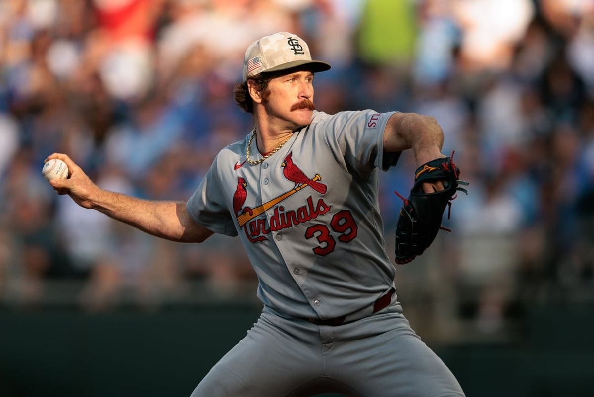 May 17, 2025; Kansas City, Missouri, USA; St. Louis Cardinals pitcher Miles Mikolas (39) pitches against the Kansas City Royals at Kauffman Stadium. Mandatory Credit: William Purnell-Imagn Images