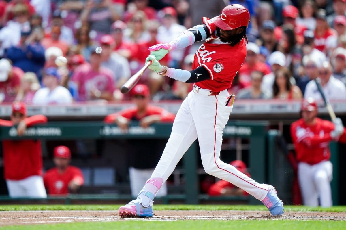 Cincinnati Reds shortstop Elly De La Cruz (44) hits a homer in the first inning of the MLB National League game between the Cincinnati Reds and Chicago Cubs, Saturday, May 24, 2025, at Great American Ball Park in Downtown Cincinnati.