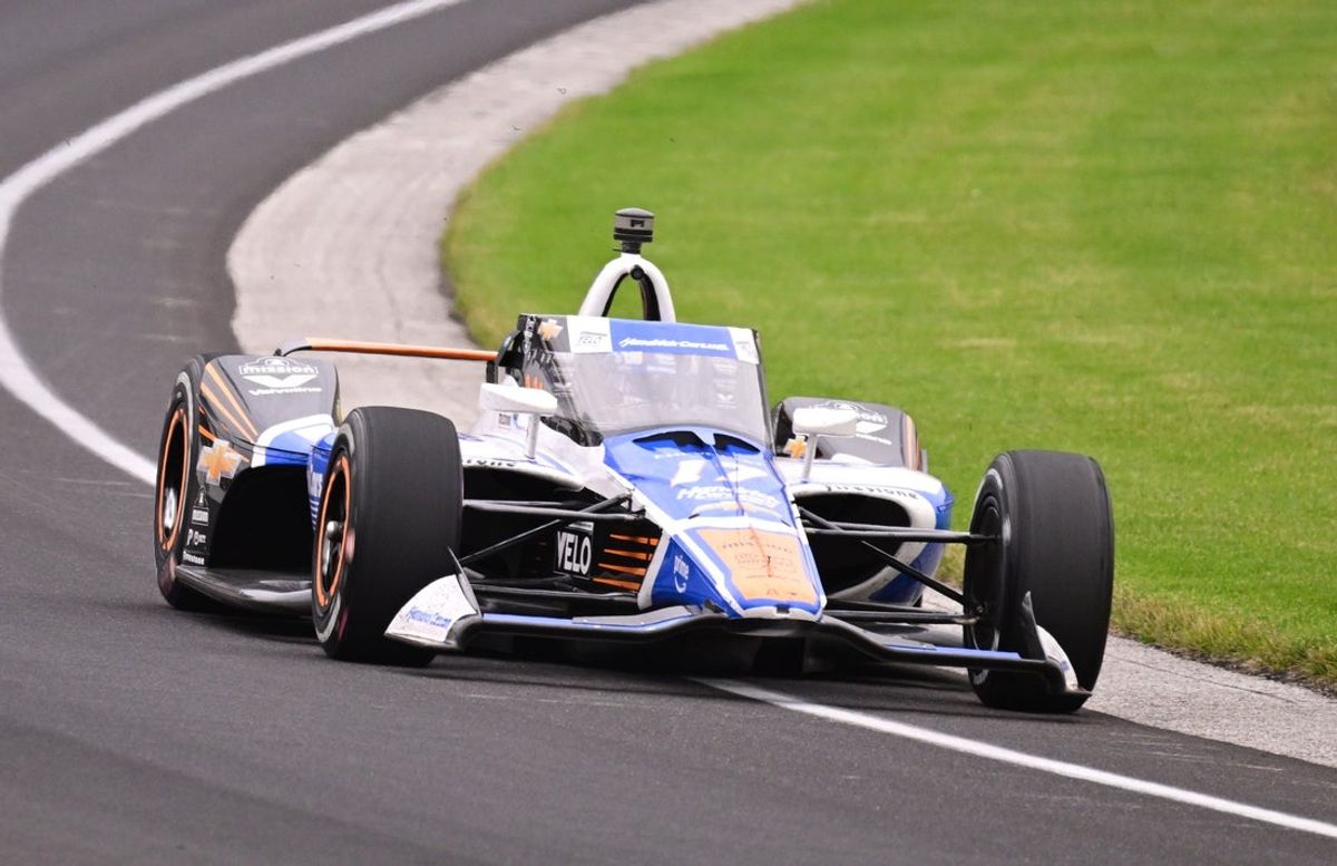 May 25, 2025; Indianapolis, Indiana, USA; IndyCar series driver Kyle Larson (17) during the 109th Running of the Indianapolis 500 at Indianapolis Motor Speedway. Mandatory Credit: Marc Lebryk-Imagn Images