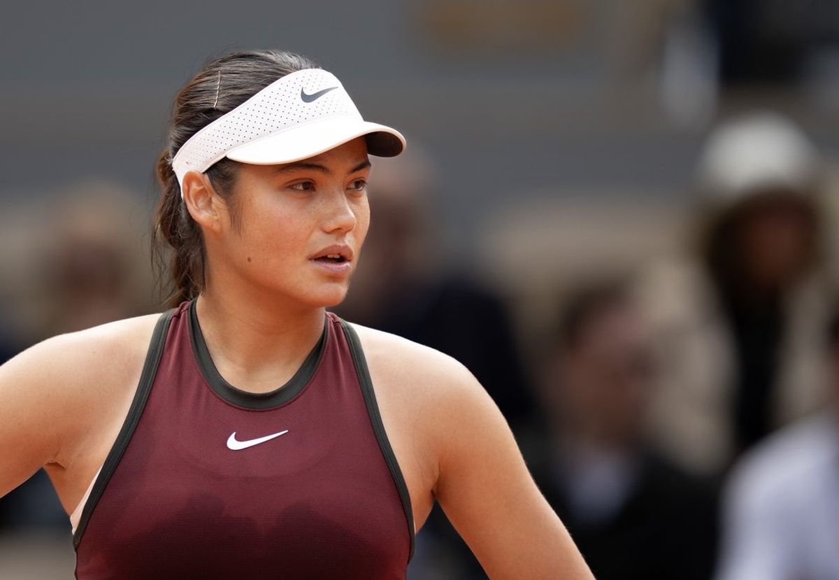 May 28, 2025; Paris, FR; Emma Raducanu of Great Britain during her match against Iga Swiatek of Poland on day four at Roland Garros Stadium.  Mandatory Credit: Susan Mullane-Imagn Images
