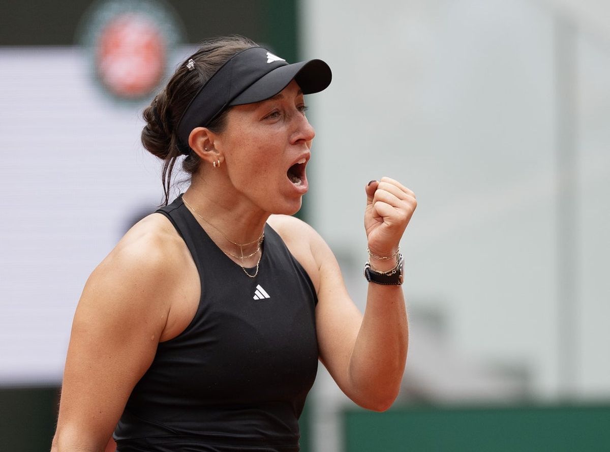 May 31, 2025; Paris, FR; Jessica Pegula of the United States celebrates winning her match against Marketa Vondrousova of the Czech Republic on day seven at Roland Garros Stadium.  Mandatory Credit: Susan Mullane-Imagn Images