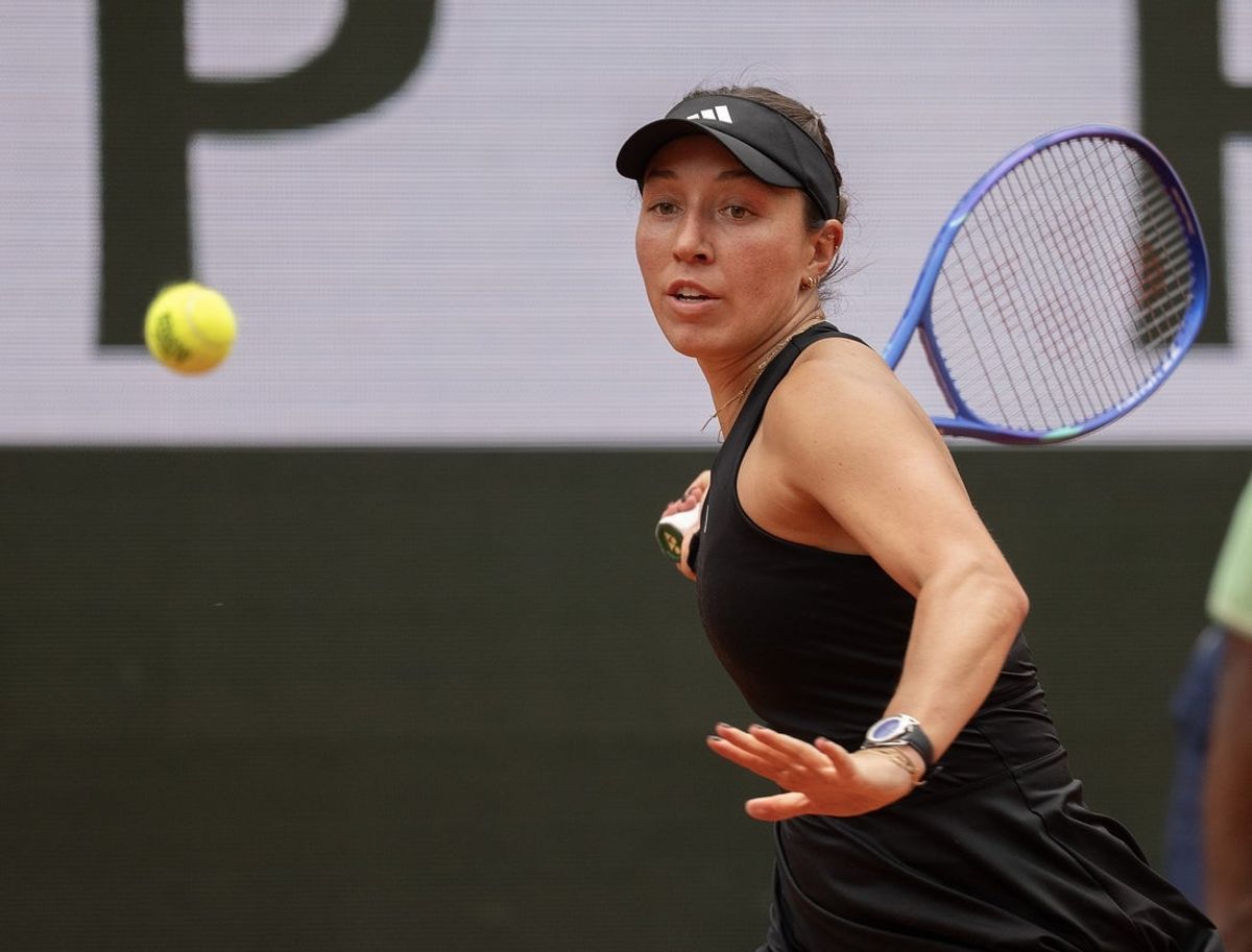 May 31, 2025; Paris, FR; Jessica Pegula of the United States returns a shot during her match against Marketa Vondrousova of the Czech Republic on day seven at Roland Garros Stadium.  Mandatory Credit: Susan Mullane-Imagn Images