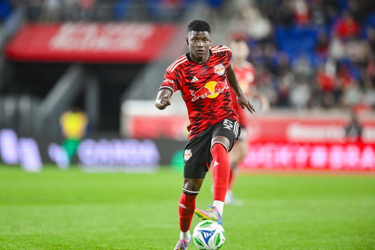 May 31, 2025; Harrison, New Jersey, USA; New York Red Bulls defender Omar Valencia (5) controls the ball against the Atlanta United during the second half at Sports Illustrated Stadium. Mandatory Credit: John Jones-Imagn Images
