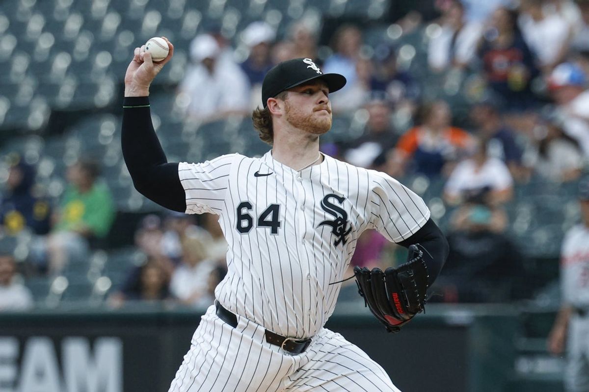 Jun 3, 2025; Chicago, Illinois, USA; Chicago White Sox starting pitcher Shane Smith (64) delivers a pitch against the Detroit Tigers during the first inning at Rate Field. Mandatory Credit: Kamil Krzaczynski-Imagn Images
