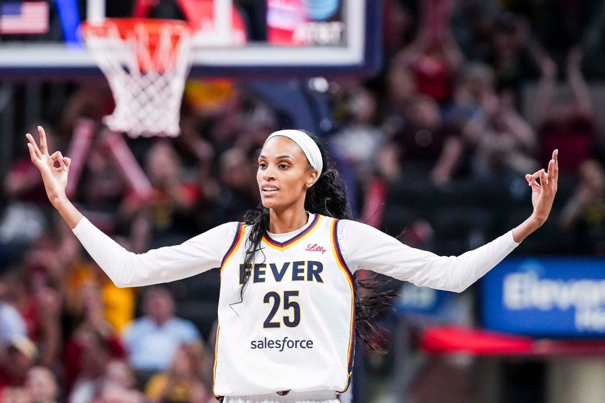 Indiana Fever forward DeWanna Bonner (25) celebrates a 3-pointer Tuesday, June 3, 2025, during a game between the Indiana Fever and the Washington Mystics at Gainbridge Fieldhouse in Indianapolis.