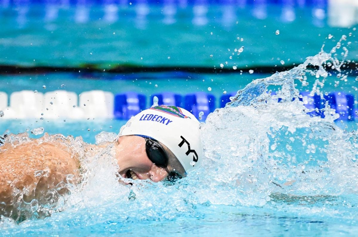 Jun 6, 2025; Indianapolis, Indiana, UNITED STATES; Katie Ledecky swims in the women’s 400 meter freestyle at the Toyota National Championships swimming meet at Indiana University Natatorium. Mandatory Credit: Robert Goddin-Imagn Images