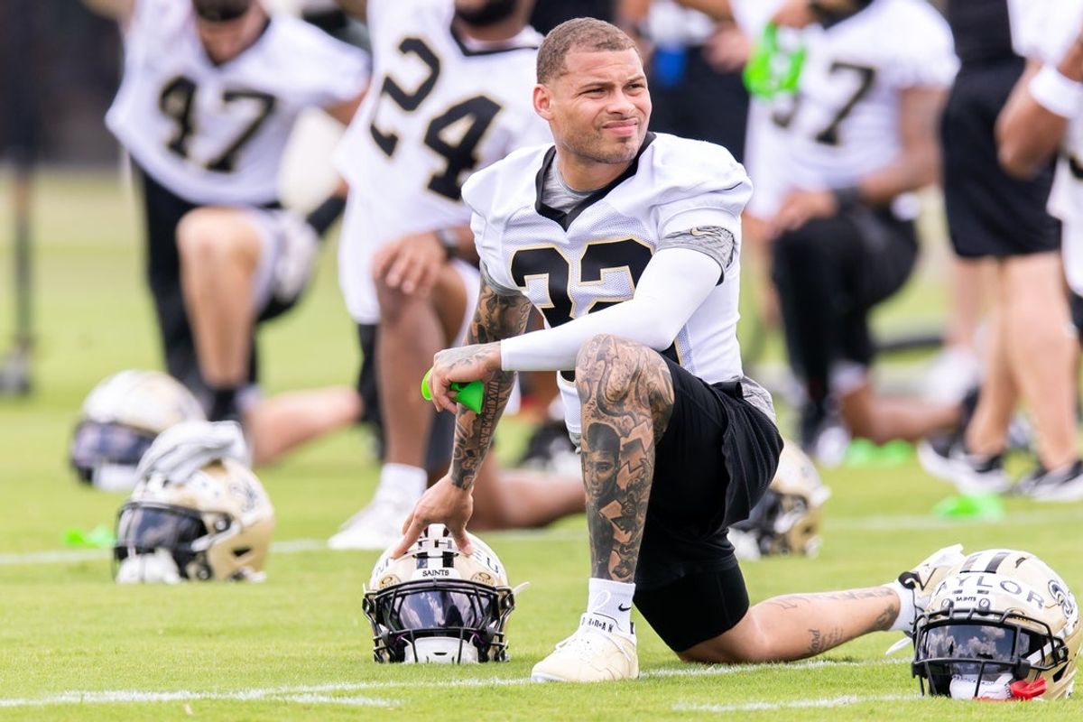 Jun 10, 2025; New Orleans, LA, USA;  New Orleans Saints safety Tyrann Mathieu (32) looks on during stretches during minicamp at Ochsner Sports Performance Center. Mandatory Credit: Stephen Lew-Imagn Images