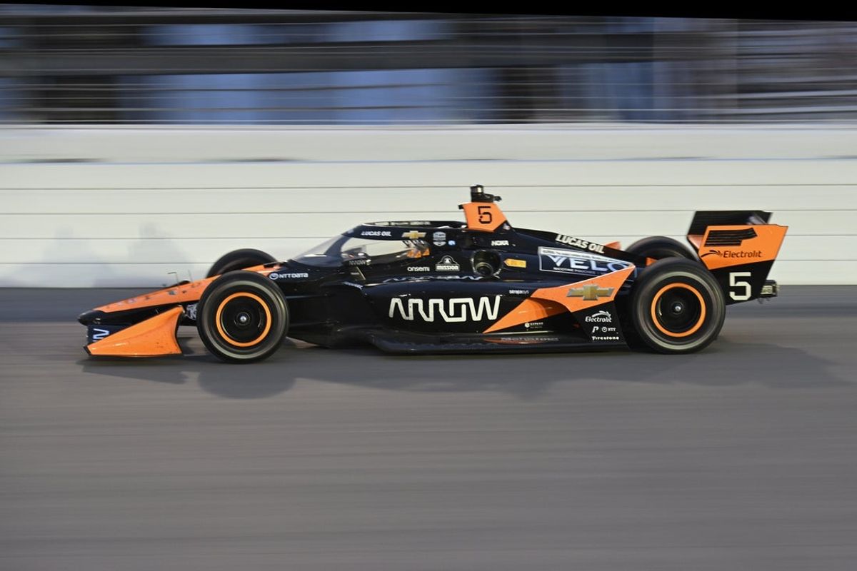 Jun 15, 2025; Madison, Illinois, USA; Arrow McLaren SP driver Pato O'Ward (5) during the Bommarito Automotive Group 500 at World Wide Technology Raceway. Mandatory Credit: Joe Puetz-Imagn Images