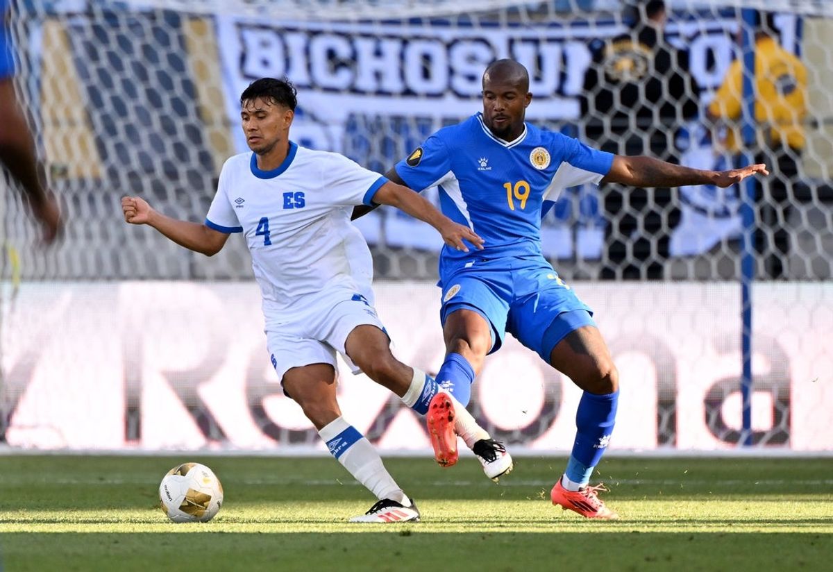 Jun 17, 2025; San Jose, California, USA; El Salvador defender Jorge Cruz (4) dribbles against Curacao forward Gervane Kastaneer (19) in the second half during a group stage match of the 2025 Gold Cup at PayPal Park. Mandatory Credit: Robert Edwards-Imagn Images