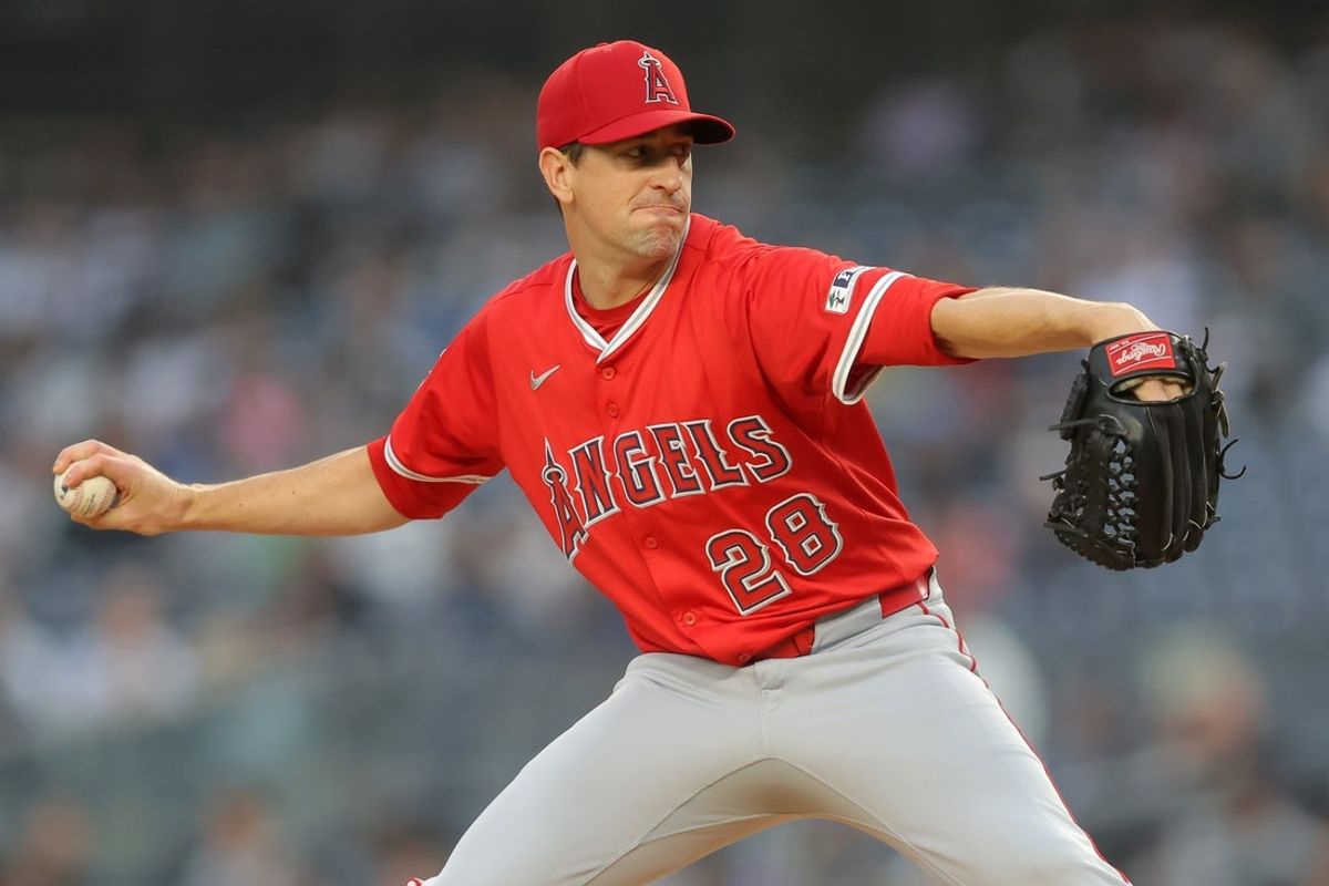 Jun 17, 2025; Bronx, New York, USA; Los Angeles Angels starting pitcher Kyle Hendricks (28) pitches against the New York Yankees at Yankee Stadium. Mandatory Credit: Brad Penner-Imagn Images