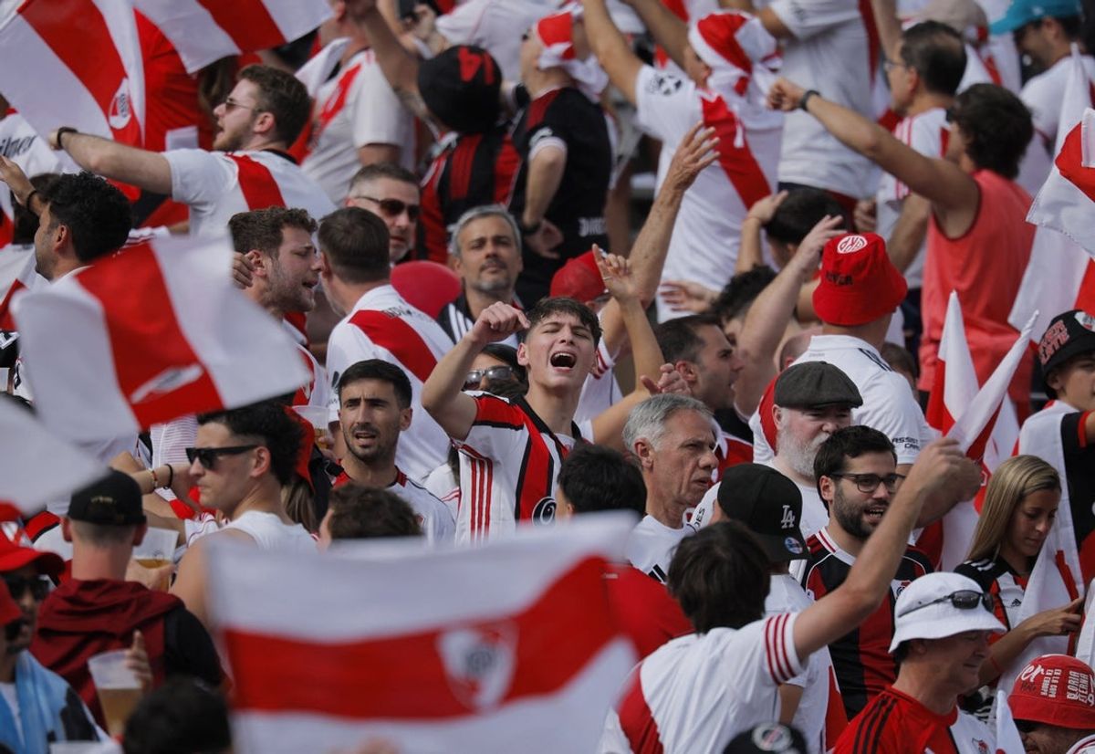 [Subscription Customers Only] Jun 21, 2025; Pasadena, California, USA; River Plate fans inside the stadium before the match during a group stage match of the 2025 FIFA Club World Cup at Rose Bowl Stadium. Mandatory Credit: Mike Blake-Reuters via Imagn Images