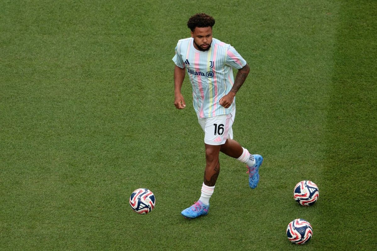 Jun 22, 2025; Philadelphia, Pennsylvania, USA; Juventus FC midfielder Weston Mckennie (16) practices before the match against Wydad AC for a group stage match of the 2025 FIFA Club World Cup at Lincoln Financial Field. Mandatory Credit: Caean Couto-Imagn Images