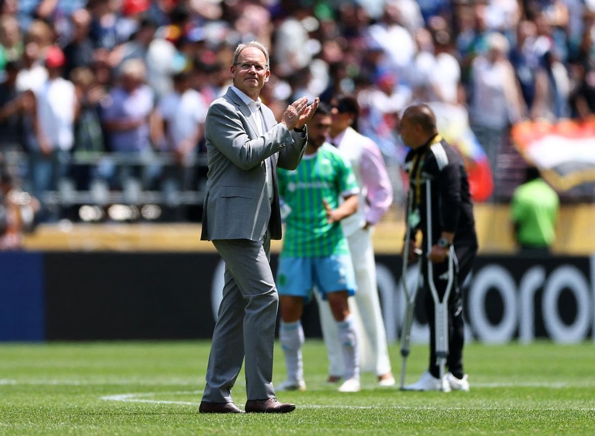[Subscription Customers Only] Jun 23, 2025; Seattle, Washington, USA; Seattle Sounders FC Brian Schmetzer  reacts after the match during a group stage match of the 2025 FIFA Club World Cup at Lumen Field. Mandatory Credit: Agustin Marcarian-Reuters via Imagn Images