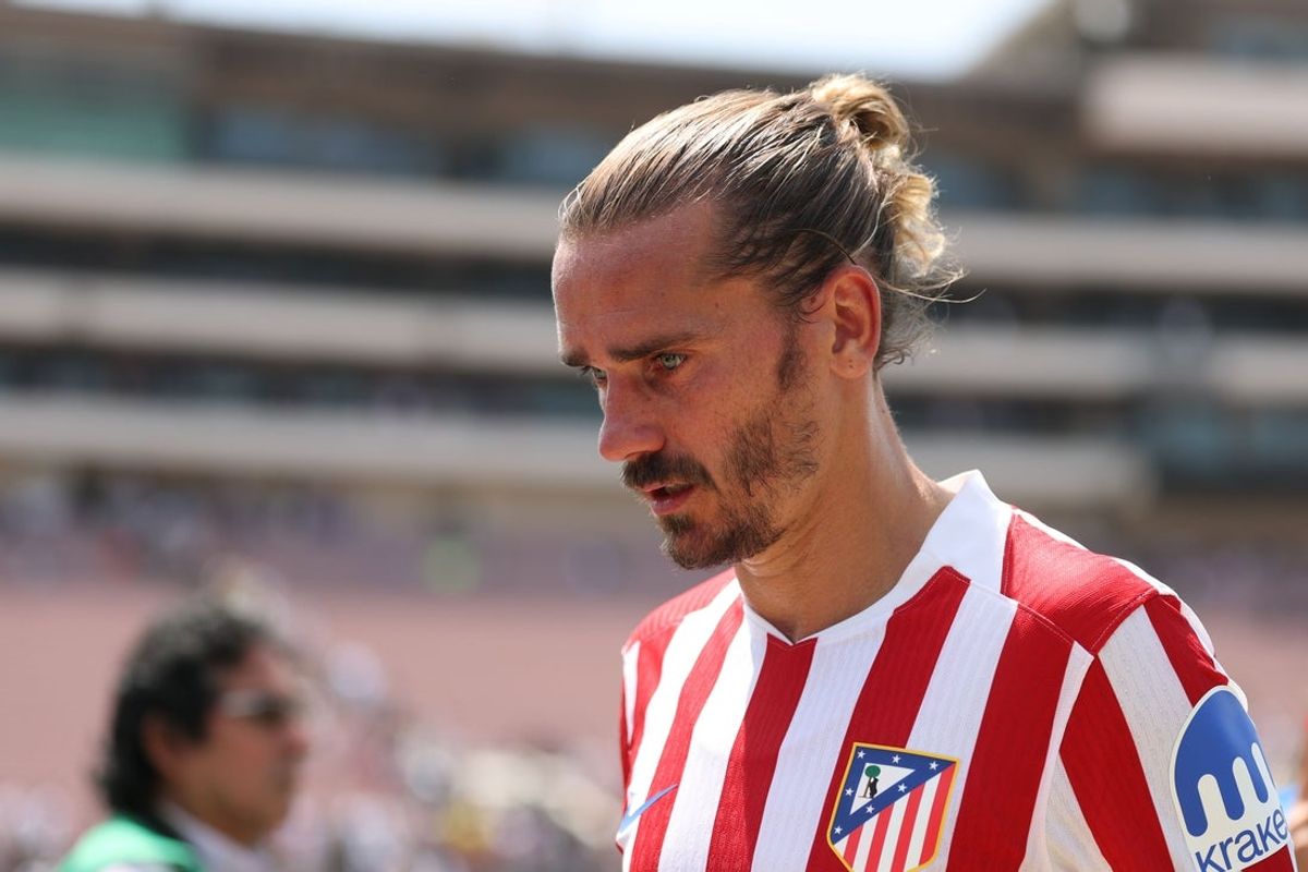 Jun 23, 2025; Pasadena, California, USA; Atletico De Madrid forward Antoine Griezmann (7) reacts after the match during a group stage match of the 2025 FIFA Club World Cup at Rose Bowl Stadium. Mandatory Credit: Kiyoshi Mio-Imagn Images