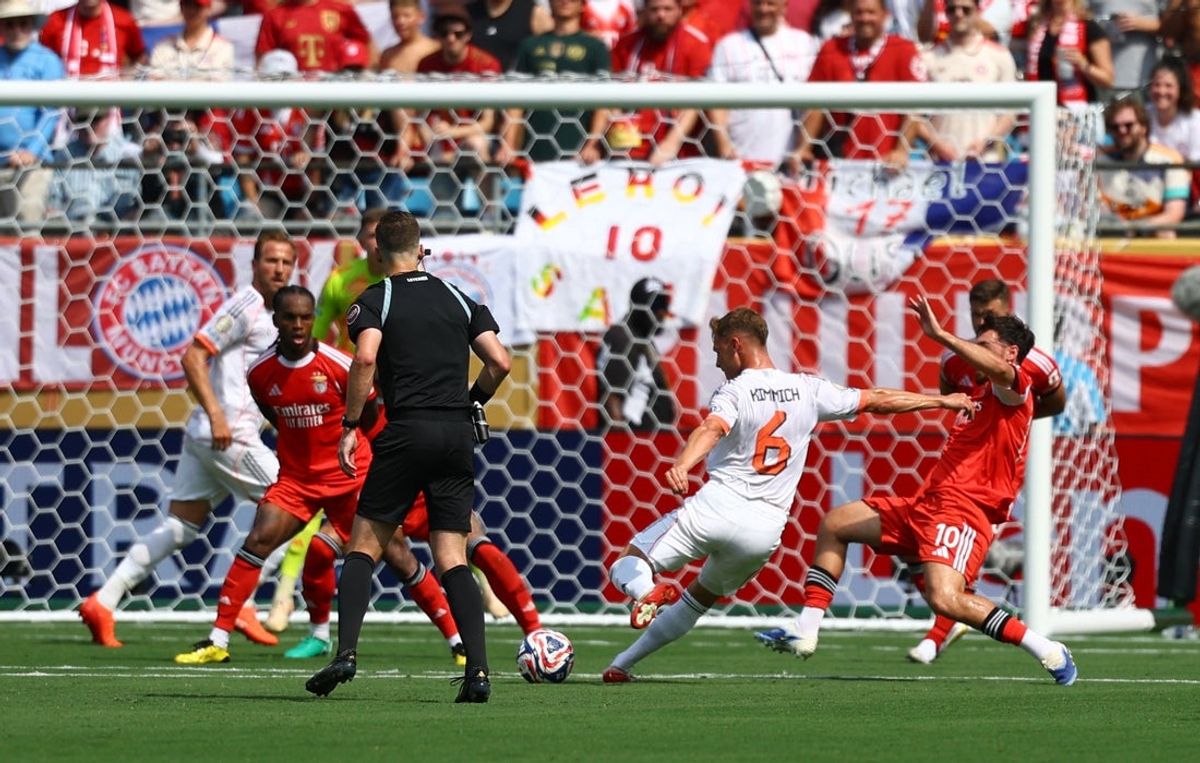 [Subscription Customers Only] Jun 24, 2025; Charlotte, North Carolina, USA; FC Bayern Munchen midfielder Joshua Kimmich (6) scores a goal against SL Benfica during a group stage match of the 2025 FIFA Club World Cup at Bank of America Stadium. Mandatory Credit: Kai Pfaffenbach-Reuters via Imagn Images