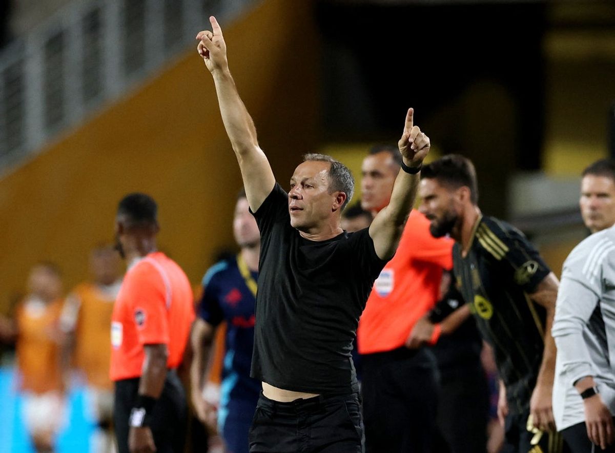[Subscription Customers Only] Jun 24, 2025; Orlando, Florida, USA; LAFC head coach Steve Cherundolo reacts during a group stage match of the 2025 FIFA Club World Cup at Camping World Stadium. Mandatory Credit: Amanda Perobelli-Reuters via Imagn Images