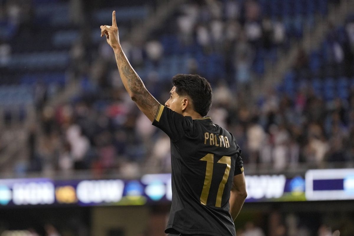 Jun 24, 2025; San Jose, California, USA; Honduras forward Luis Palma (17) celebrates after scoring against Curacao in the second half during a group stage match of the 2025 Gold Cup at PayPal Park. Mandatory Credit: Stan Szeto-Imagn Images