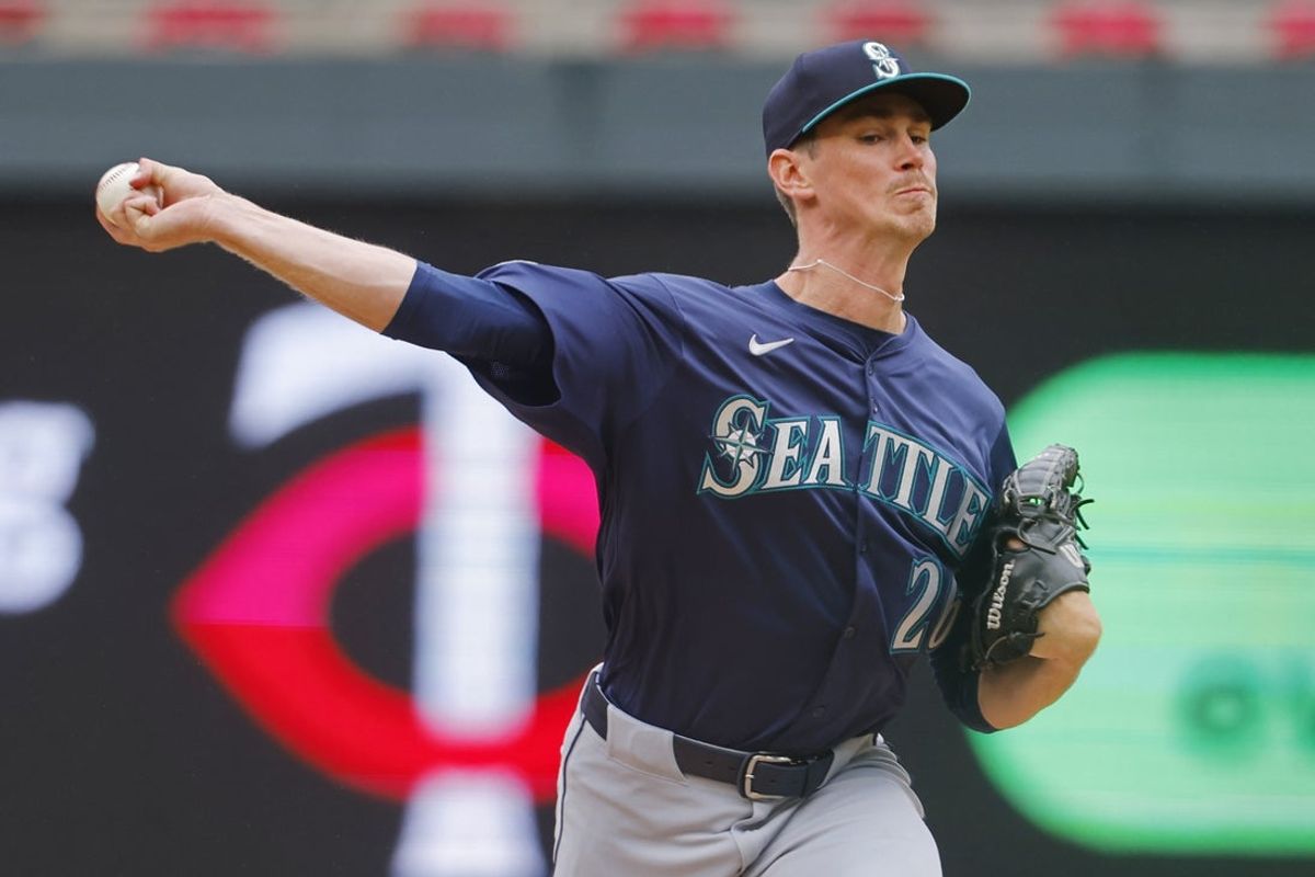 Jun 26, 2025; Minneapolis, Minnesota, USA; Seattle Mariners pitcher Emerson Hancock (26) throws to the Minnesota Twins in the first inning at Target Field. Mandatory Credit: Bruce Kluckhohn-Imagn Images