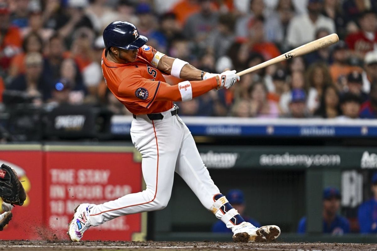 Jun 27, 2025; Houston, Texas, USA; Houston Astros shortstop Jeremy Pena (3) bats in the second inning against the Chicago Cubs at Daikin Park. Mandatory Credit: Maria Lysaker-Imagn Images