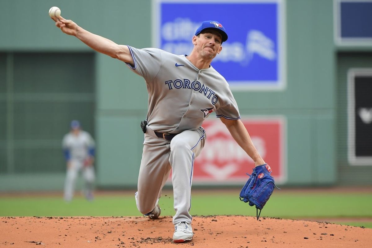 Jun 28, 2025; Boston, Massachusetts, USA;  Toronto Blue Jays starting pitcher Chris Bassitt (40) pitches during the first inning against the Boston Red Sox at Fenway Park. Mandatory Credit: Bob DeChiara-Imagn Images