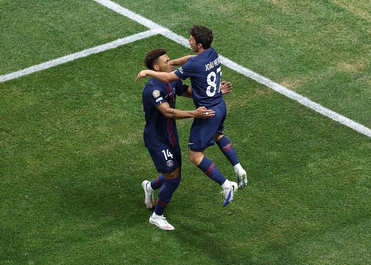 [Subscription Customers Only] Jun 29, 2025; Atlanta, Georgia, USA; Paris Saint-Germain midfielder Joao Neves (87) celebrates scoring their first goal during a round of 16 match of the 2025 FIFA Club World Cup at Mercedes-Benz Stadium. Mandatory Credit: Amanda Perobelli-Reuters via Imagn Images