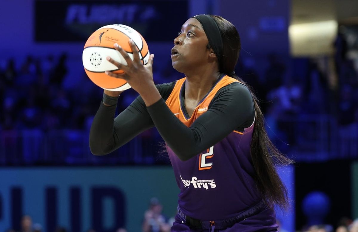Jul 3, 2025; Arlington, Texas, USA;  Phoenix Mercury guard Kahleah Copper (2) shoots against the Dallas Wings during the second half at College Park Center. Mandatory Credit: Kevin Jairaj-Imagn Images
