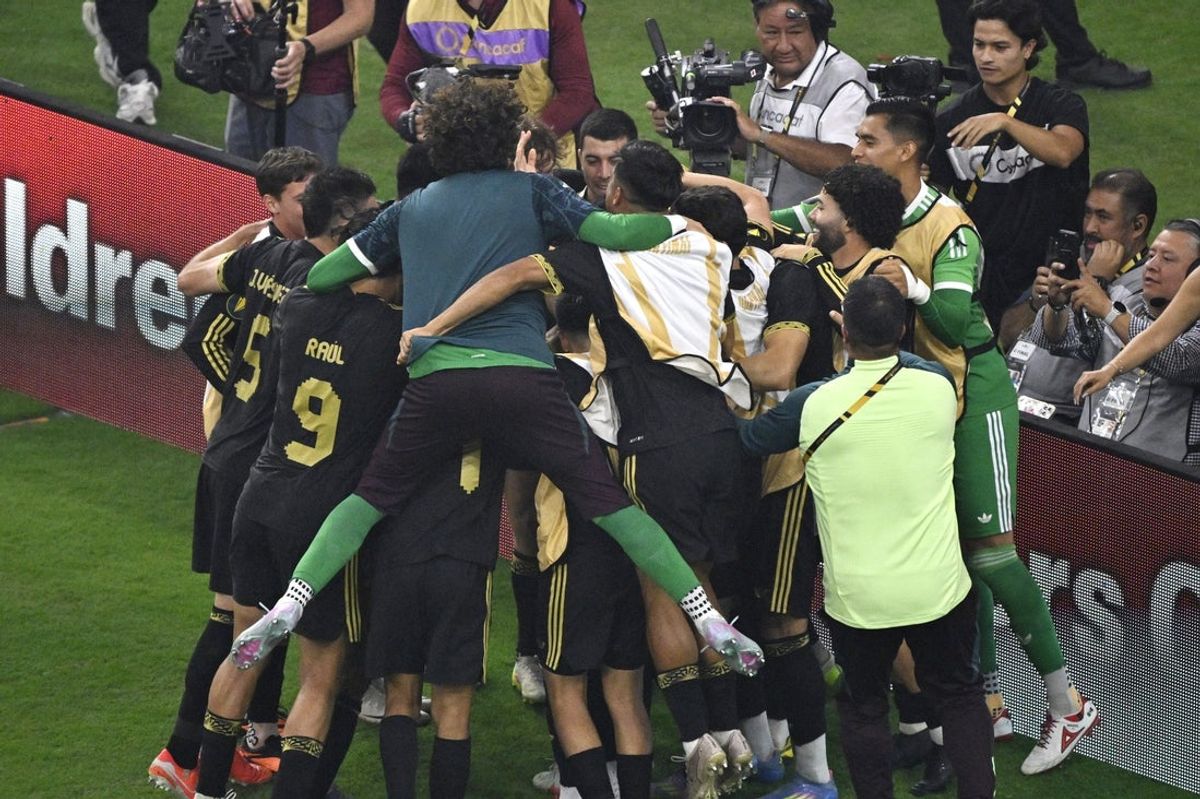 Jul 6, 2025; Houston, Texas, USA; Mexico midfielder Edson Alvarez (4) celebrates with teammates after scoring a goal against the United States of America in the second half during the 2025 Gold Cup Final at NRG Stadium. Mandatory Credit: Jerome Miron-Imagn Images