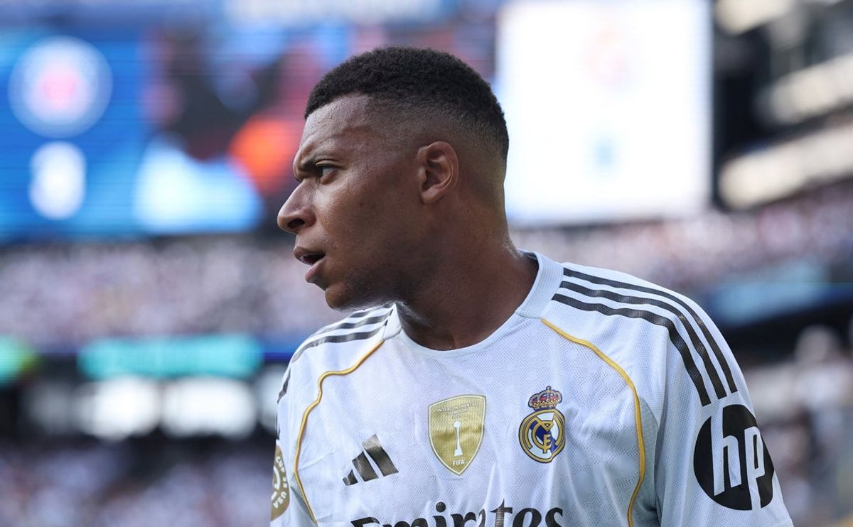 [Subscription Customers Only] Jul 9, 2025; East Rutherford, New Jersey, USA; Real Madrid CF forward Kylian Mbappe (9) during a semifinal match of the 2025 FIFA Club World Cup at MetLife Stadium. Mandatory Credit: Amanda Perobelli-Reuters via Imagn Images
