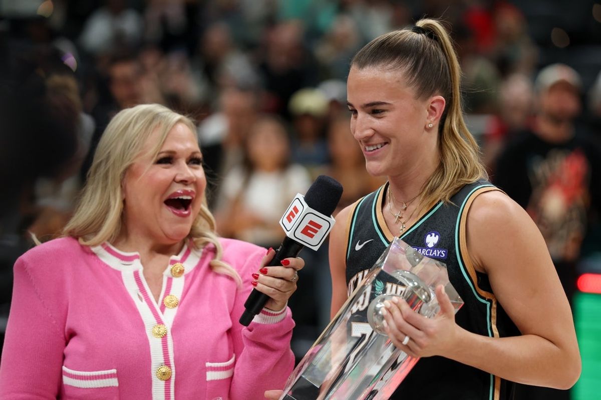 Jul 18, 2025; Indianapolis, IN, USA; New York Liberty guard Sabrina Ionescu is interviewed by ESPN reporter Holly Rowe after winning the three-point contest during the 2025 WNBA All Star Skills Challenge at Gainbridge Fieldhouse. Mandatory Credit: Trevor Ruszkowski-Imagn Images