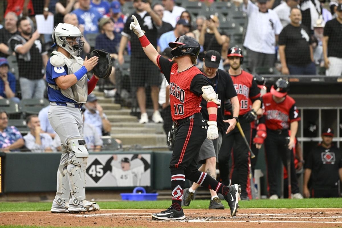 Jul 25, 2025; Chicago, Illinois, USA;  Chicago White Sox shortstop Chase Meidroth (10) points after hitting a home run during the first inning against the Chicago Cubs at Rate Field. Mandatory Credit: Matt Marton-Imagn Images