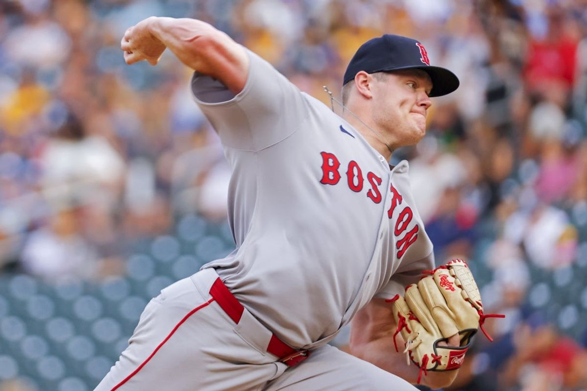 Jul 28, 2025; Minneapolis, Minnesota, USA; Boston Red Sox starting pitcher Richard Fitts (80) throws to the Minnesota Twins in the second inning at Target Field. Mandatory Credit: Bruce Kluckhohn-Imagn Images