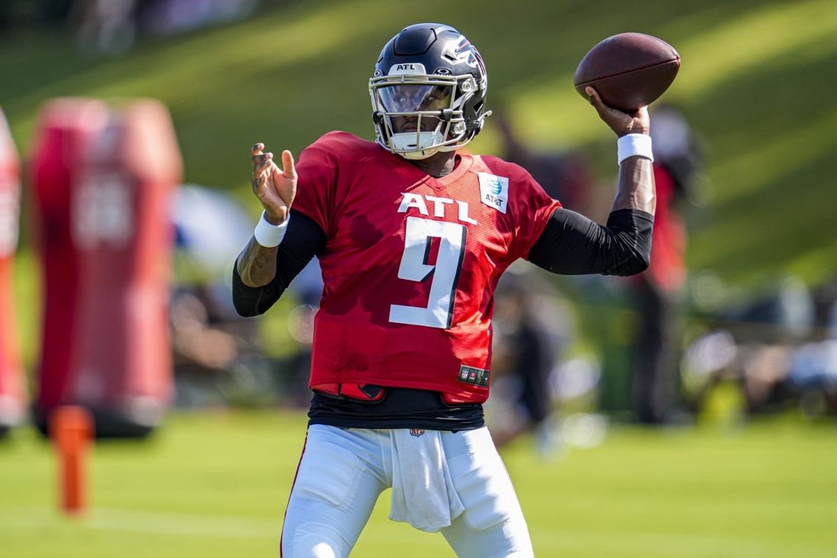 Jul 29, 2025; Atlanta, GA, USA; Atlanta Falcons quarterback Michael Penix Jr. (9) passes the ball during practice at training camp at IBM Performance Field. Mandatory Credit: Dale Zanine-Imagn Images