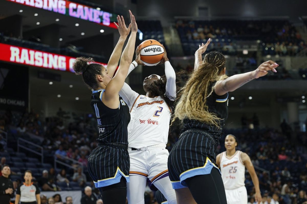 Aug 3, 2025; Chicago, Illinois, USA; Phoenix Mercury guard Kahleah Copper (2) goes to the basket against the Chicago Sky during the first half at Wintrust Arena. Mandatory Credit: Kamil Krzaczynski-Imagn Images