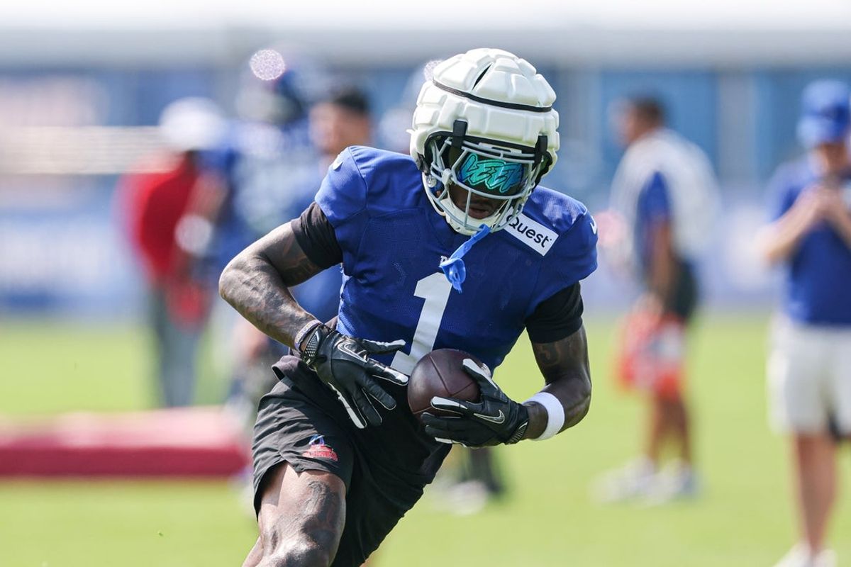 Aug 4, 2025; East Rutherford, NJ, USA; New York Giants wide receiver Malik Nabers (1) makes a catch during training camp at Quest Diagnostics Training Center. Mandatory Credit: Vincent Carchietta-Imagn Images