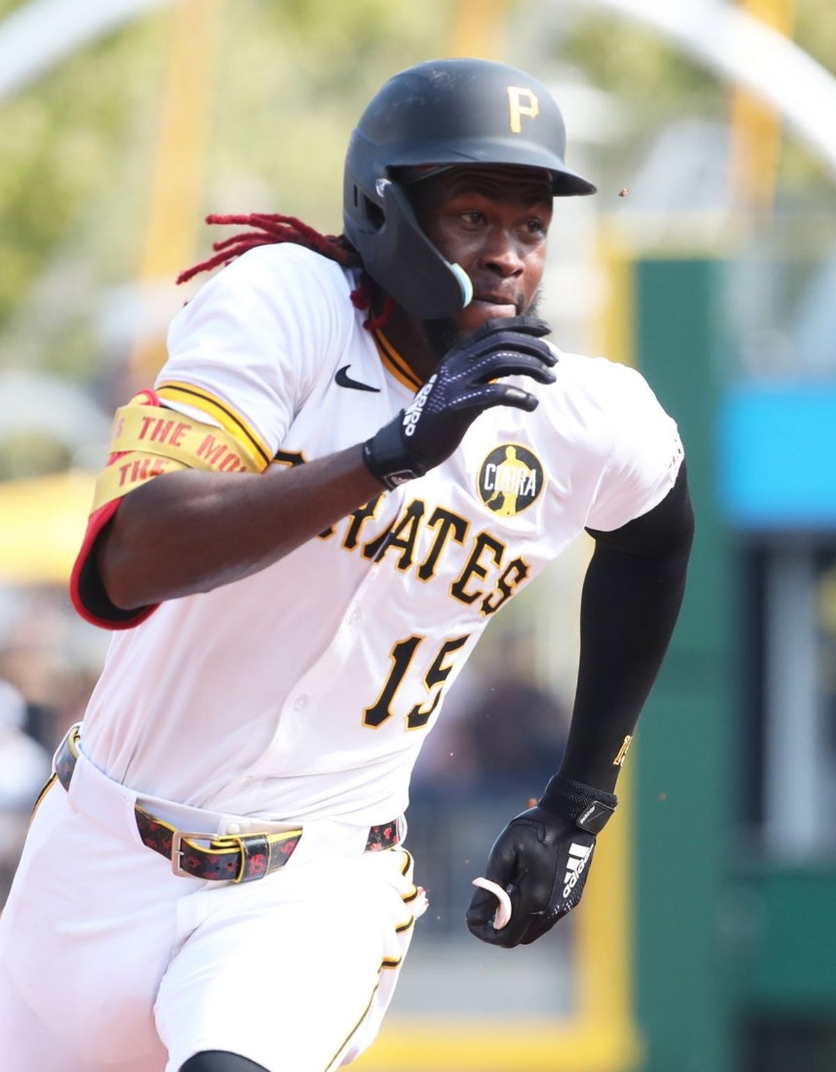 Aug 10, 2025; Pittsburgh, Pennsylvania, USA;  Pittsburgh Pirates center fielder Oneil Cruz (15) runs home to score a run on a Cincinnati Reds error during the eighth inning at PNC Park. Mandatory Credit: Charles LeClaire-Imagn Images