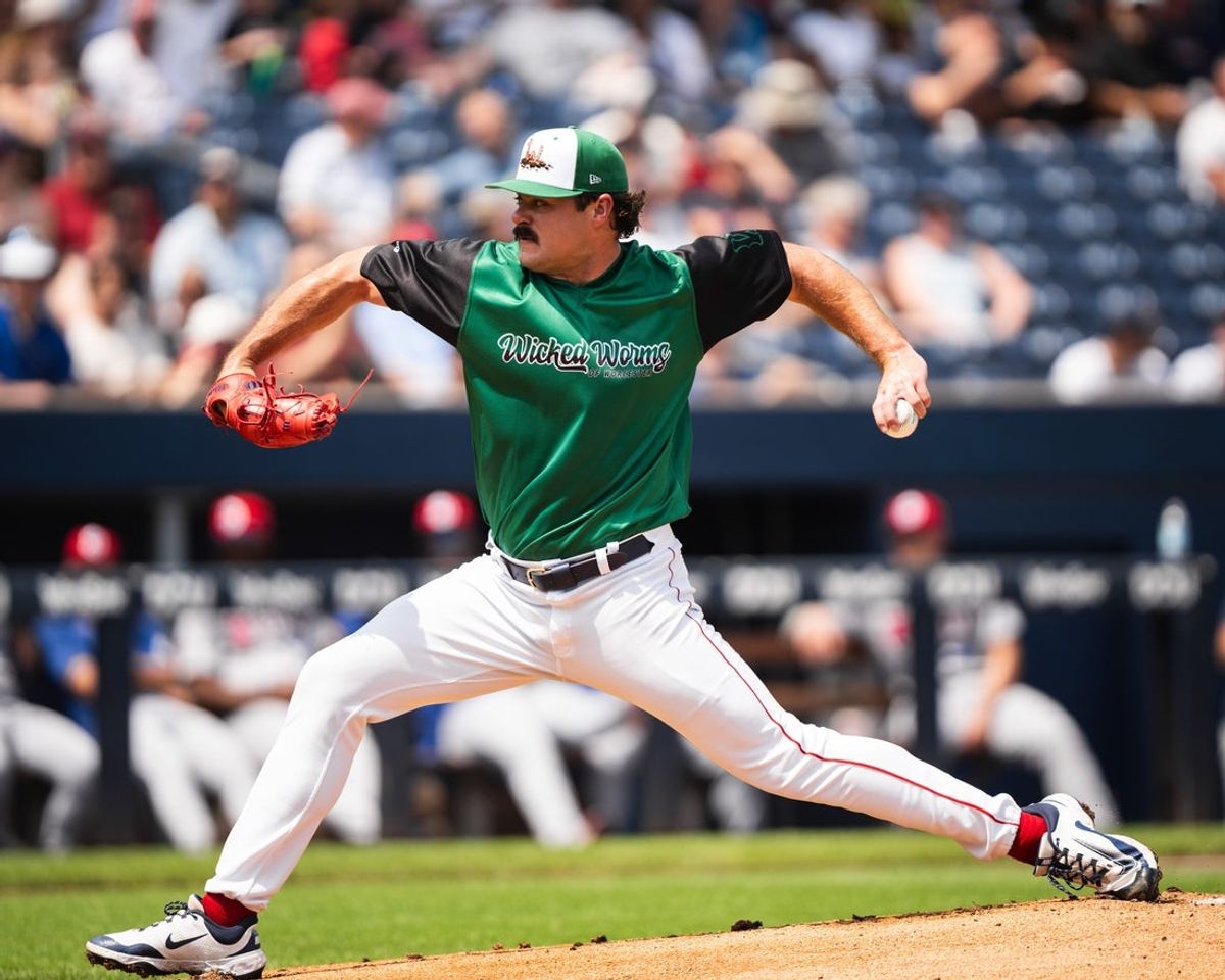WooSox pitcher Payton Tolle gets ready to throw a pitch during his first Triple-A start on Aug. 10, 2025 at Polar Park.