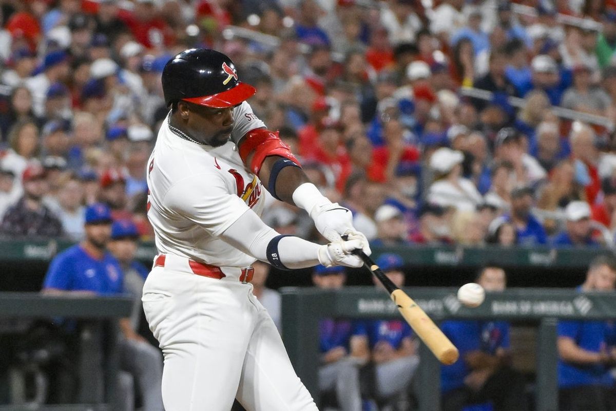 Aug 10, 2025; St. Louis, Missouri, USA;  St. Louis Cardinals right fielder Jordan Walker (18) hits a single against the Chicago Cubs during the seventh inning at Busch Stadium. Mandatory Credit: Jeff Curry-Imagn Images