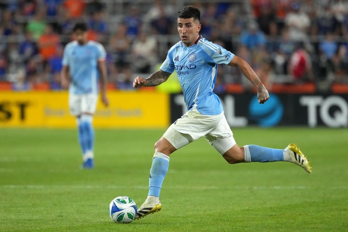 Aug 23, 2025; Cincinnati, Ohio, USA; New York City FC midfielder Nicolas Fernandez Mercau (7) dribbles during the second half against FC Cincinnati at TQL Stadium. Mandatory Credit: Kareem Elgazzar-Imagn Images