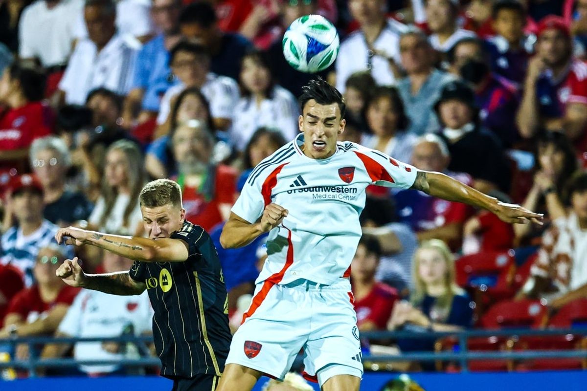 Aug 23, 2025; Frisco, Texas, USA; FC Dallas forward Petar Musa (9) heads the ball in front of Los Angeles FC defender Artem Smolyakov (29) during the second half at Toyota Stadium. Mandatory Credit: Kevin Jairaj-Imagn Images