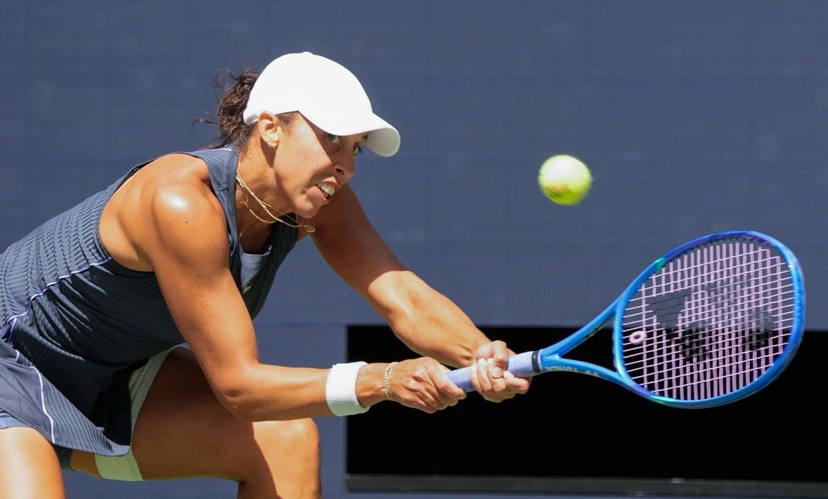 Aug 25, 2025; Flushing, NY, USA;  Madison Keys (USA) hits to Renata Zarazua (MEX)(not pictured) on day two of the 2025 U.S. Open tennis tournament at the USTA Billie Jean King National Tennis Center. Mandatory Credit: Robert Deutsch-Imagn Images