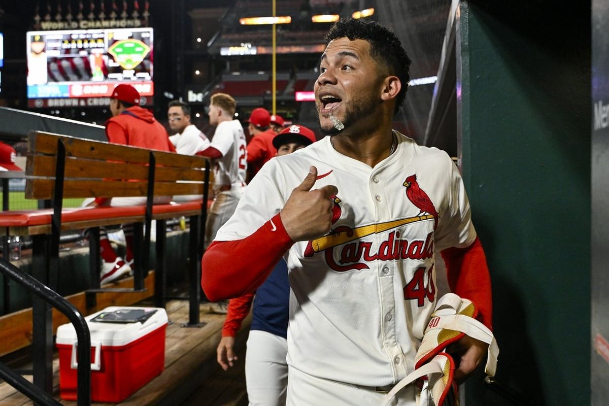 Aug 25, 2025; St. Louis, Missouri, USA;  St. Louis Cardinals designated hitter Willson Contreras (40) yells from the dugout  after he was ejected by umpire Derek Thomas (not pictured) during the seventh inning against the Pittsburgh Pirates at Busch Stadium. Mandatory Credit: Jeff Curry-Imagn Images