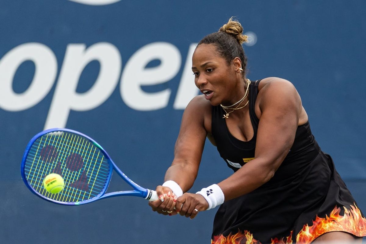 Aug 27, 2025; Flushing, NY, USA; Taylor Townsend of the United States in action against Jelena Ostapenko in the second round of the women’s singles at the US Open at Billie Jean King National Tennis Center. Mandatory Credit: Mike Frey-Imagn Images